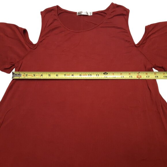 Heart and Hips Top Womens Medium Red Cold Shoulder Short Sleeve Stretch - Picture 2 of 11